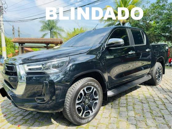 TOYOTA HILUX 2.8 D-4D TURBO DIESEL CD SRX 4X4 AUTOMÁTICO